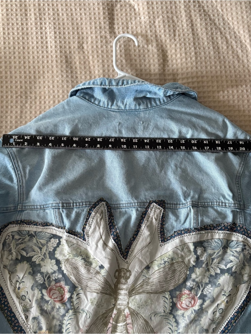 Universal Thread Upcycled Butterfly Patch Jean Jacket - Picture 11 of 11